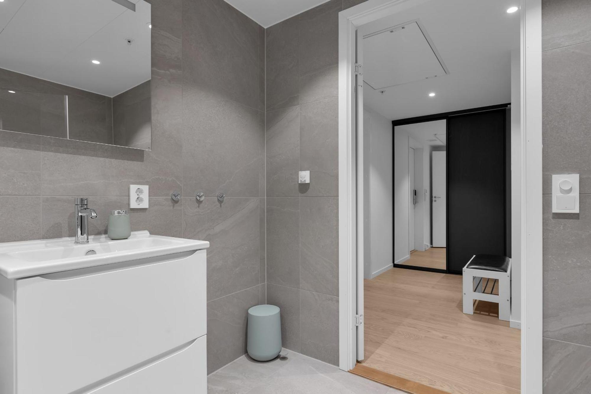 Apartment Moderne Pa Ytre Strandkanten Tromsø