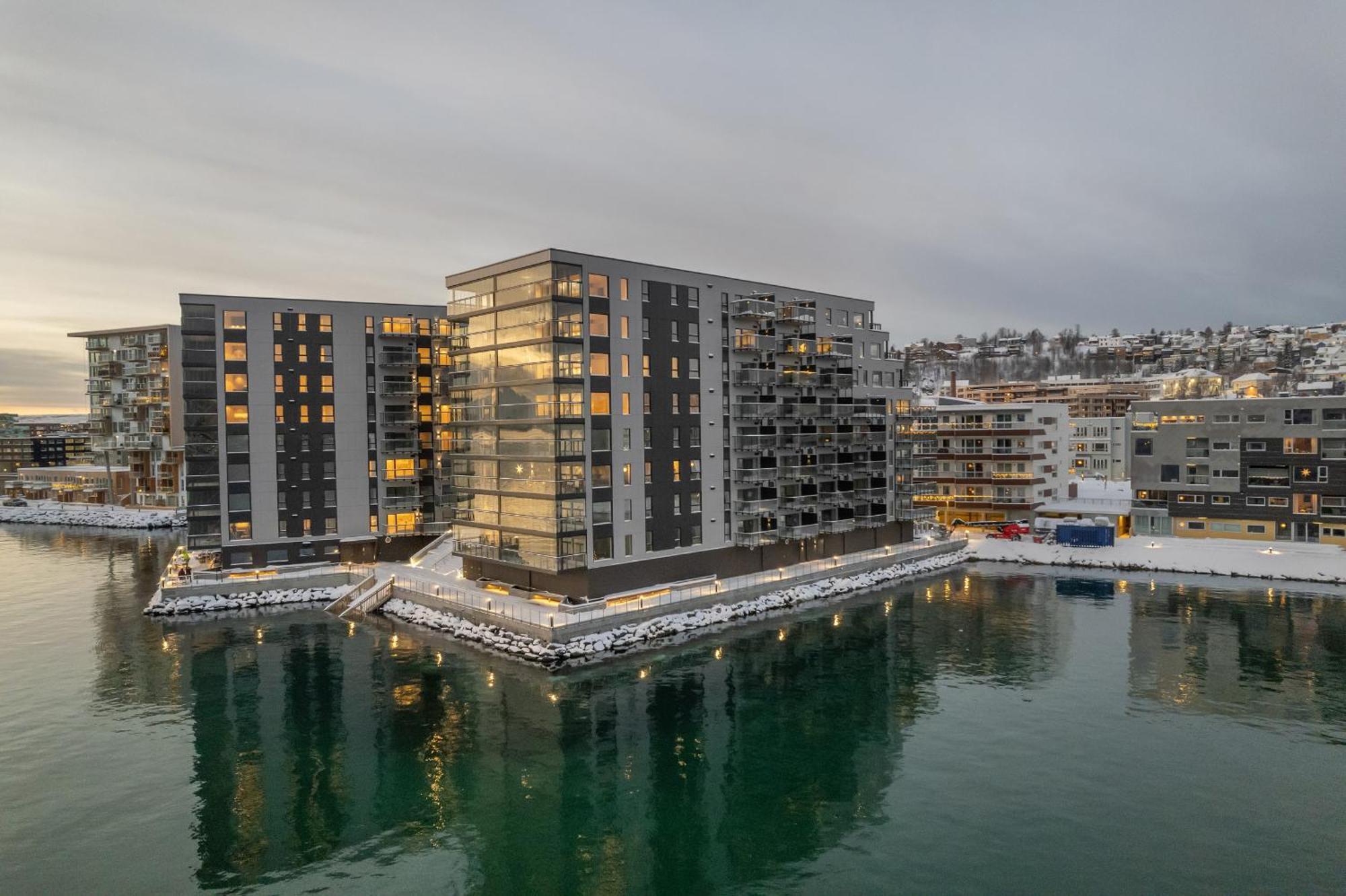 Moderne Pa Ytre Strandkanten Apartment
