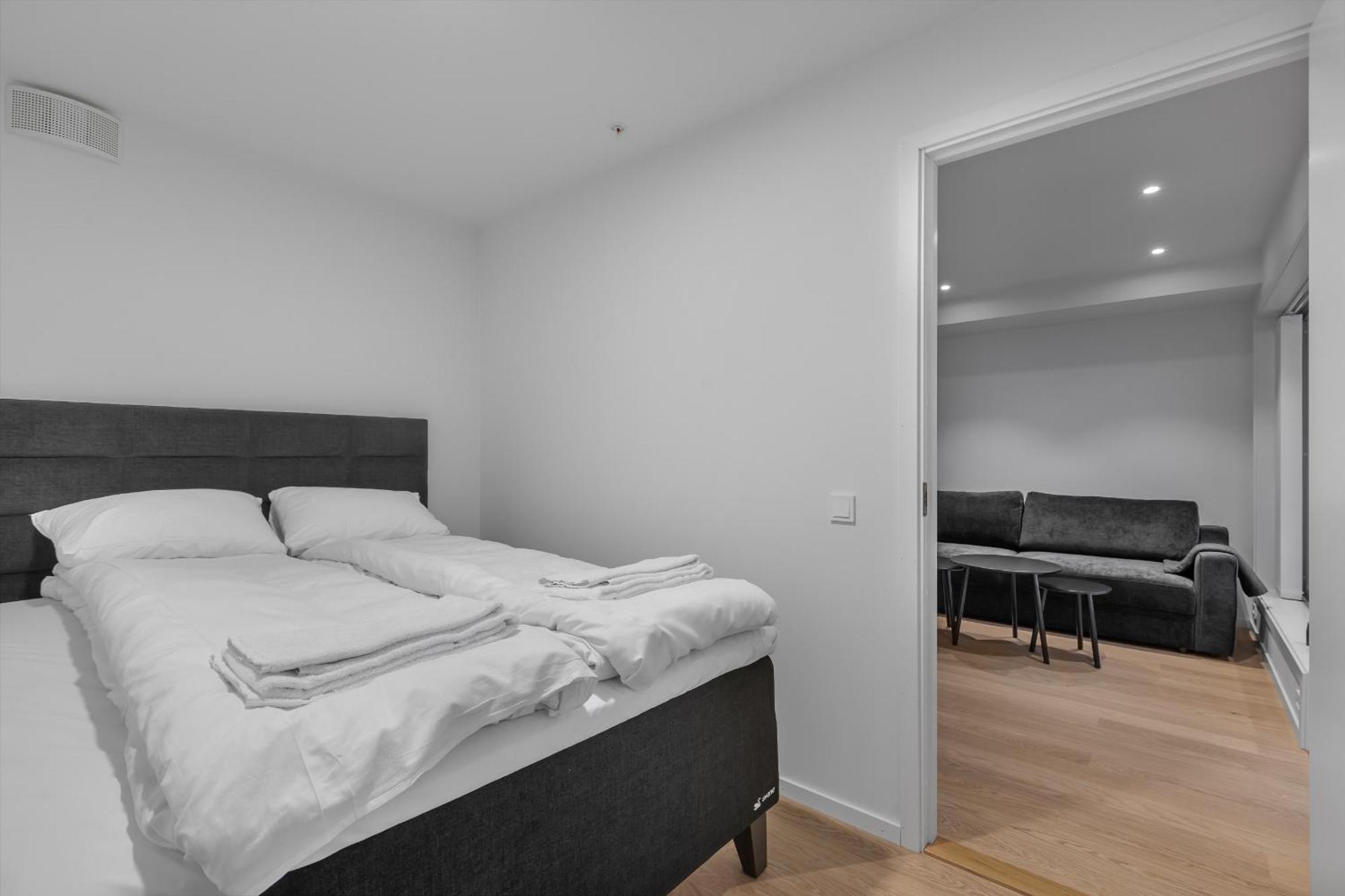 Moderne Pa Ytre Strandkanten Tromsø